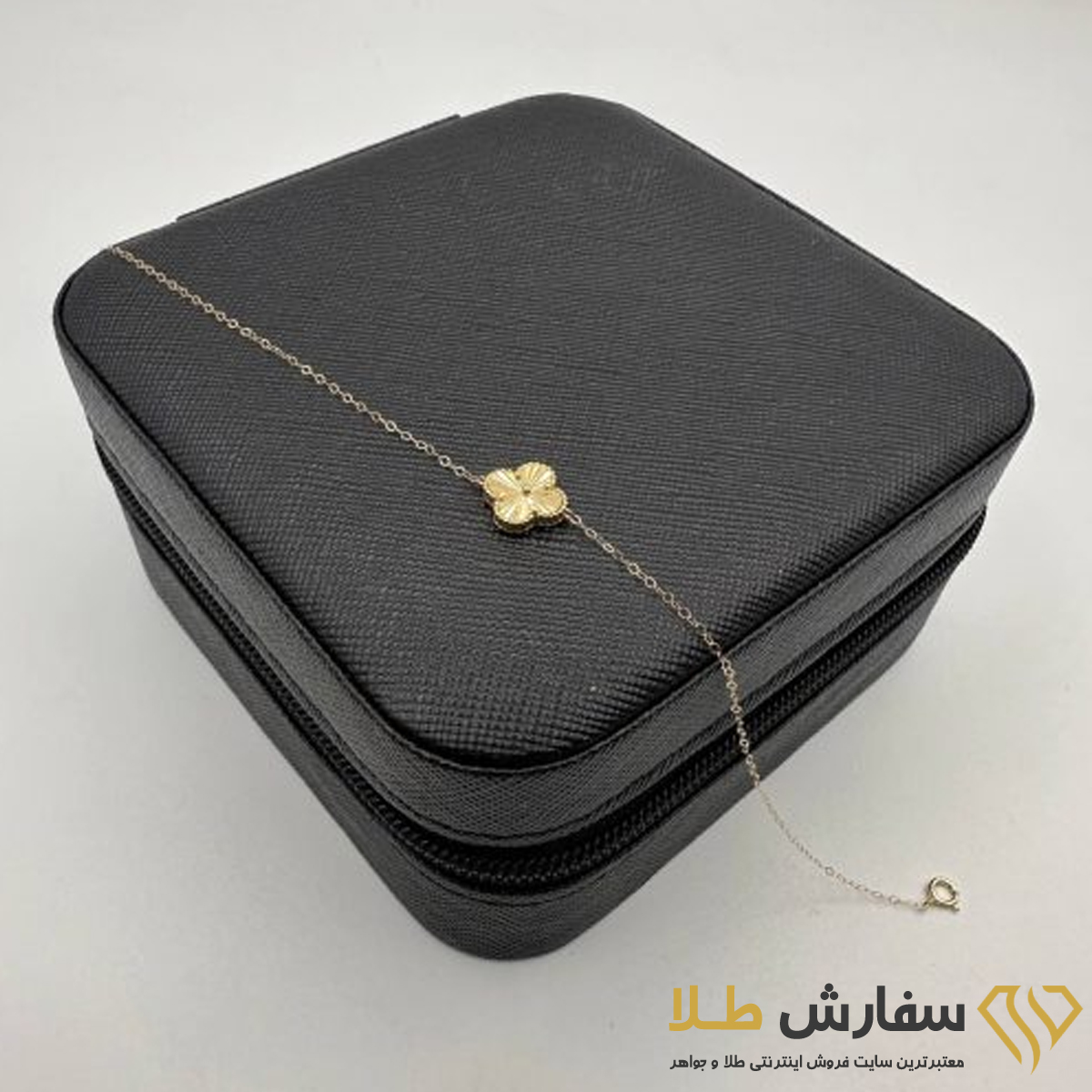 دستبند ون کلیف تراشدار طلا ST4602 دستبند ون کلیف تراشدار طلا ST4602 - Image 1