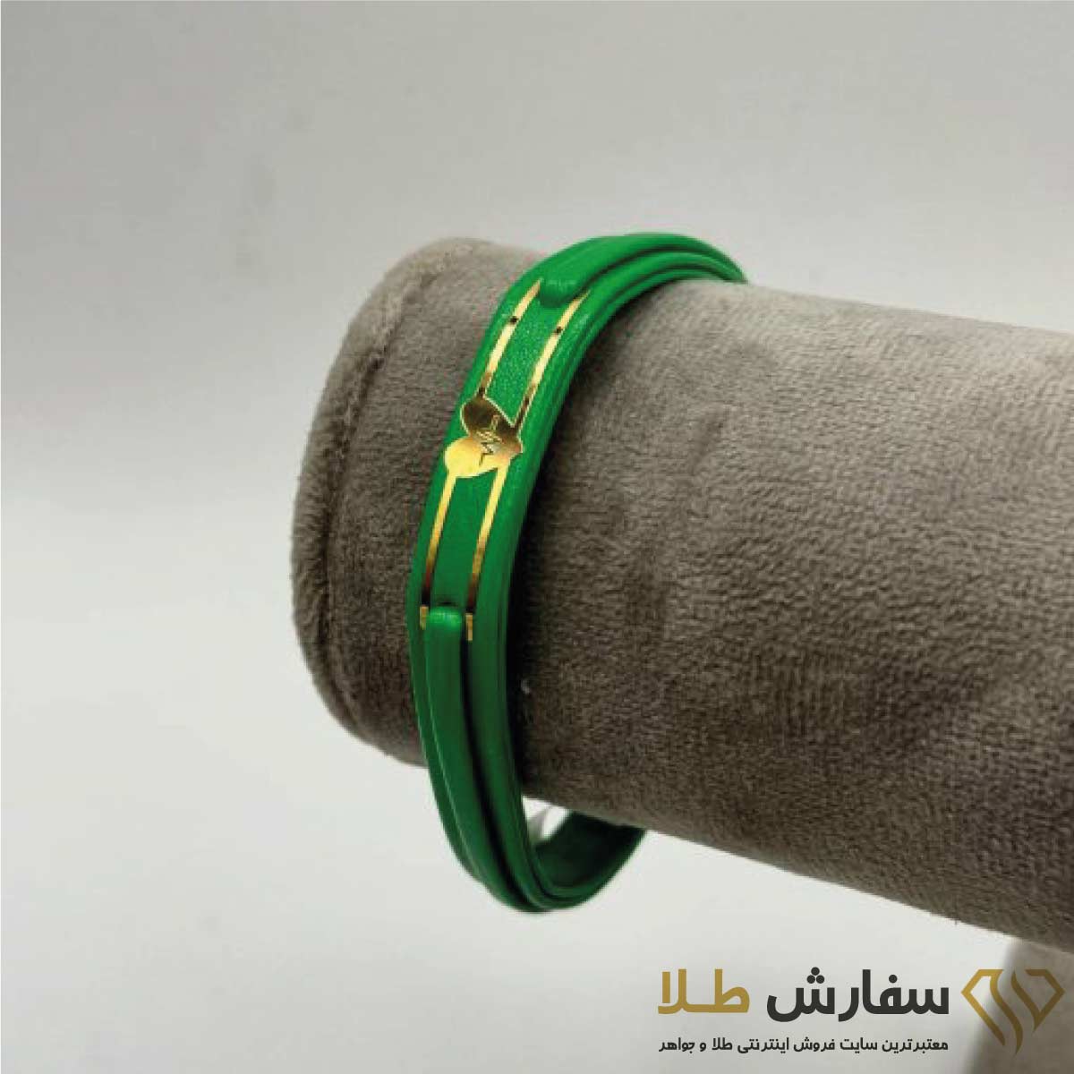 دستبند چرم لیزری طلا طرح 27 ST4726 دستبند چرم لیزری طلا طرح 27 چرم سبز ST4726 - Image 1