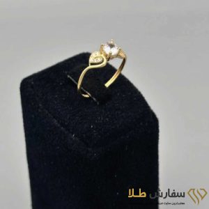 انگشتر سبک لوکس طلا طرح سنگ الماسی و قلب