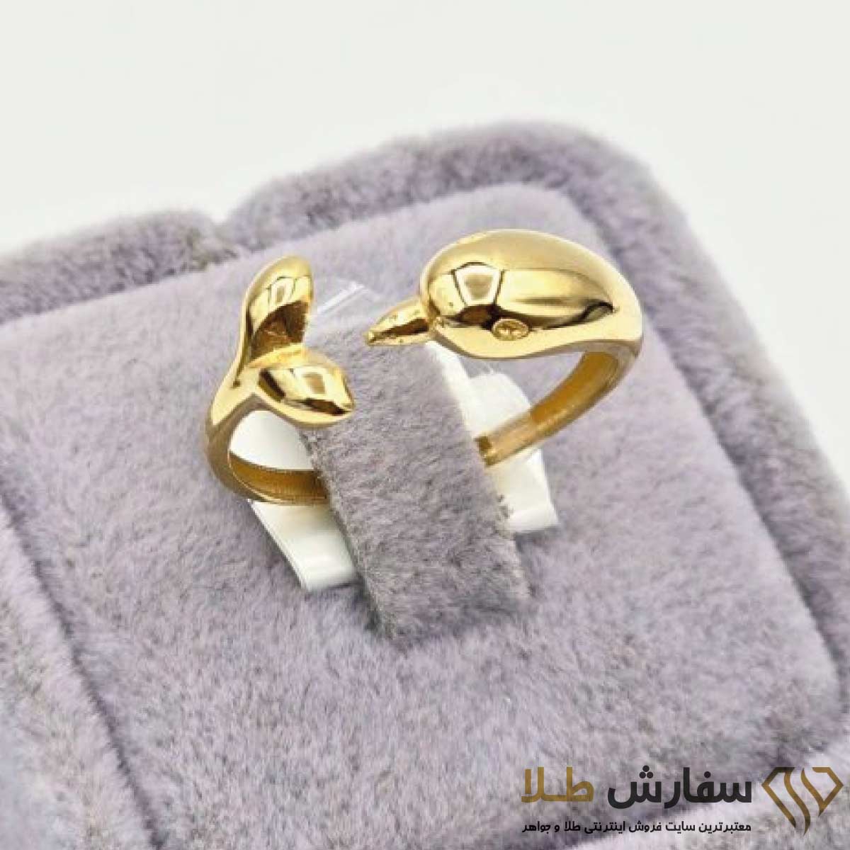 انگشتر مینیمال طلا طرح دلفین و لنگر ST4776 انگشتر مینیمال طلا طرح دلفینST4776 - Image 1