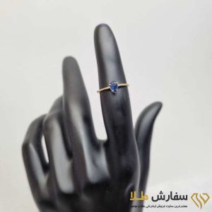 انگشتر طلا سولیتر طرح سنگ آبی پررنگ ST2972